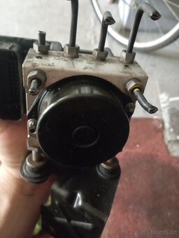 Škoda Fabia jednotka ABS - 2