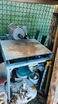 Kuželová štípačka dřeva - 2