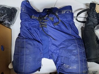 Hokejová výstroj - 2