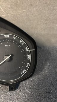 Škoda Octavia 2 - ND - NAFTOVÉ BUDÍKY - 2