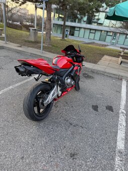 Honda CBR600RR 2006 - 2