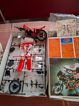 Prodám modely na slepení - 2