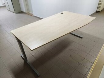 Kancelářské stoly - 2