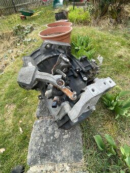 Vw převodovka 5q golf V - 2