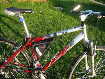 Trekove/crossove kolo zn. MaxBike Cross 49TR s dural. rámem - 2