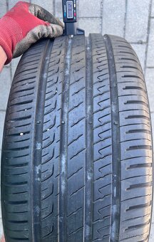235/45 R18 - 2x letní Barum 7-8mm - 2