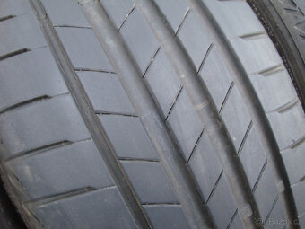 Letní pneu BRIDGESTONE TURANZA 225/45/18 7mm 2022/23r - 2