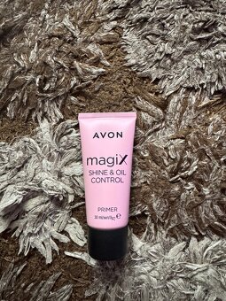Avon Magix Shine & Oil Control Primer - 2
