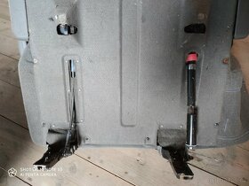 PAJERO SPORT - zadní sedadla - 2