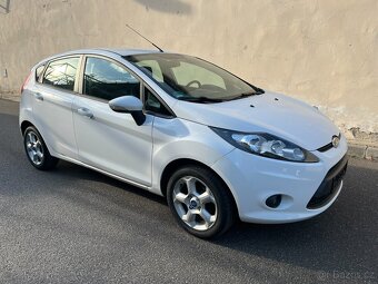 Ford Fiesta, 1.25i 44kW DVĚ SADY PNEU KLIMA - 2