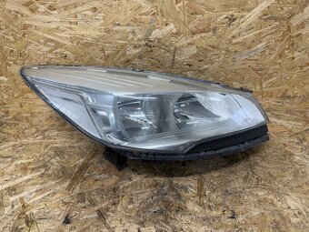 PRAVÉ PŘEDNÍ HALOGENOVÉ SVĚTLO FORD KUGA MK2 90014884 - 2