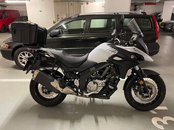 Suzuki V-Strom 650 XT s kufry - 2