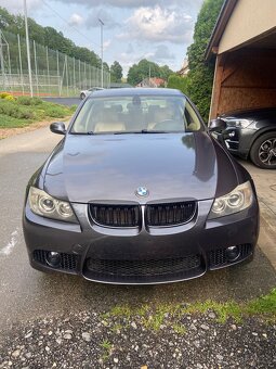Bmw e90 325i - 2