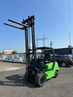 Vysokozdvižný vozík VZV Diesel - 2