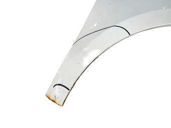 Pravý blatník bílá barva LF9E Škoda Superb 2 r.v. 2009 - 2