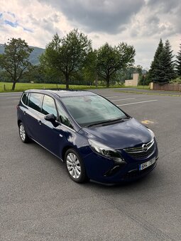 Opel Zafira 1.4T r.v 12/2105 LPG , 7 míst , tažné , - 2