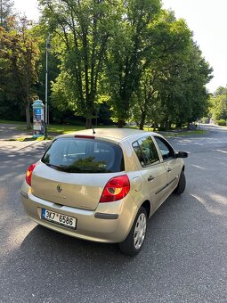 Renault clio - 2