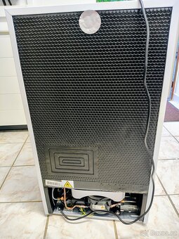 Prodám malou chladničku zn. Philco - 2
