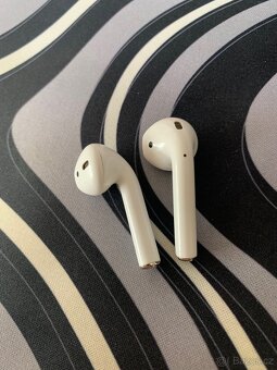 Apple AirPods 2019 - 2