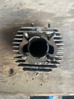Jawa pionýr náhradní díly (motor) - 2