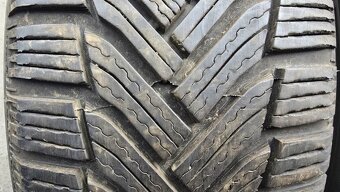 Zimní pneu 205/55/16 Michelin - 2