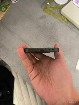 Prodám telefon Xiaomi 15 5G 12GB/256GB Black - 2