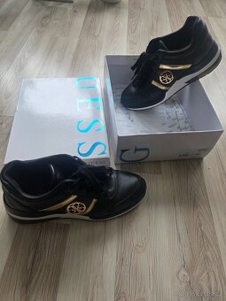 Guess černé tenisky vel. 40 - 2