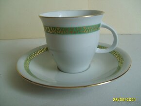 Kávové hrníčky zeleně zdobené na doplnění - 2