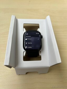 Apple Watch Series 10 (46 mm) + ochranný kryt – výborný stav - 2