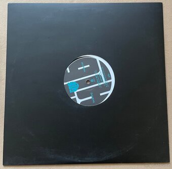 Vinyl H16 - Kvalitny material EP - 2