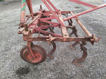 Radličkový kypřič do vinohradu, 7 radliček, záběr 1,3 m - 2