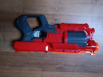 Nerf zbraň - 2
