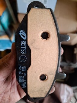 Brzdové destičky Remsa 392 00 - 2