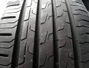 Sada nebo 2ks letních pneu 215/65 R17: - 2