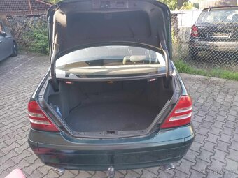 Mercedes benz na opravu nebo náhradní díly - 2