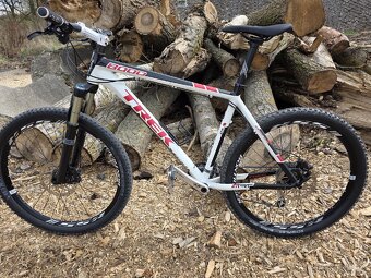 Horské kolo MTB Trek 8000 robustní a ultralehké - 2