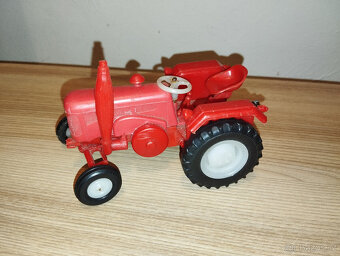 Staré hračky,Traktor Bulldog KDN, r.1978 ,není Ites, Igra - 2
