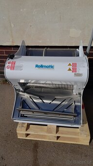 Kráječ pečiva ( chleba ) Rollmatic C42,STAV NOVÉHO - 2
