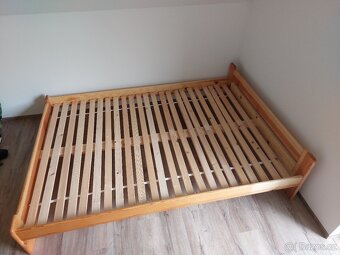 Postel 140x200 včetně roštu - 2