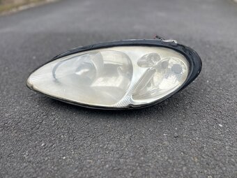 Levé přední světlo na Chrysler PT Cruiser - 2
