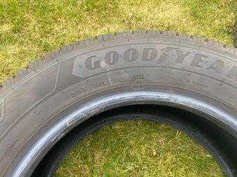 215/65 r16c - 2