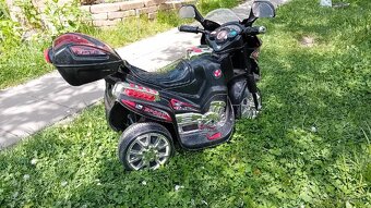 Detska elektricka motorka - 2