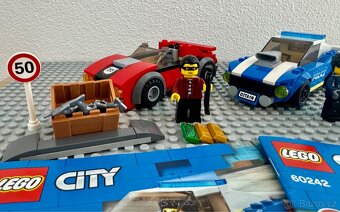 LEGO City 60242 - Policejní honička na dálnici - 2