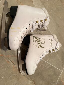 Dětské lední brusle - 2