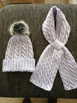 Čepice a šála ručně pletená nová - 2