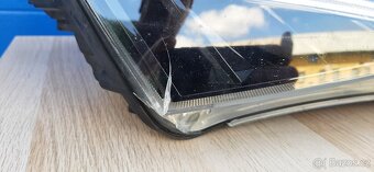 PP SVĚTLO XENON ŠKODA SUPERB III - 2