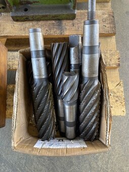 Příslušenství k obráběcím strojům, Morses, Luneta ... - 2