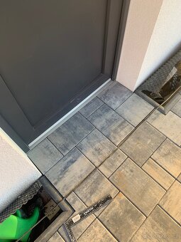 Zemní práce / fasády / zámkové dlažby / bazény / omítky - 2