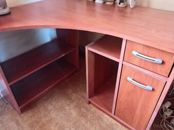 Rohový pracovní stůl - 2