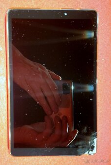 Huawei MatePad T8 (model KOB2-W09) - poskozene lcd - 2